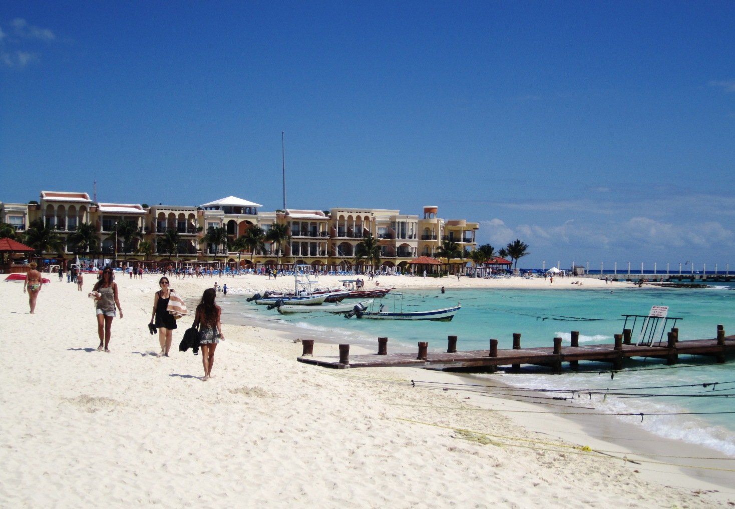 Arriving relaxed at Riviera Maya resort transfer vs taxi stress