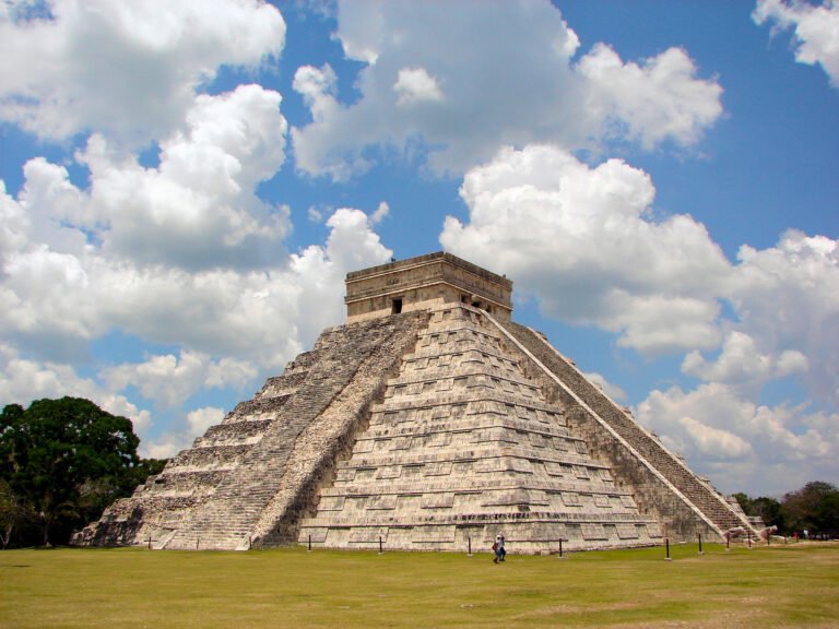 El Castillo pyramid at Chichén Itzá seen from the east