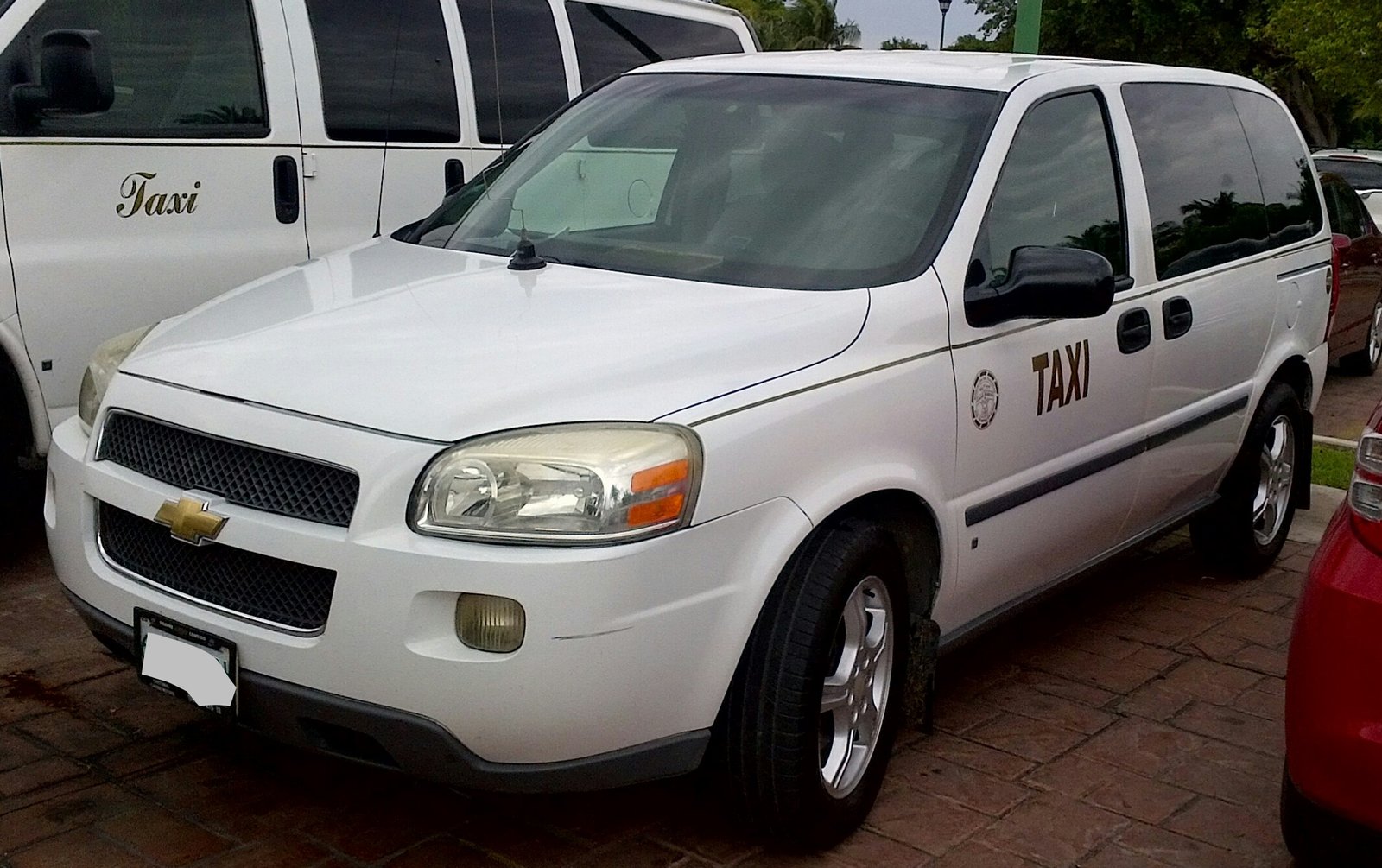Chevrolet Uplander minivan photographed in Cancun, Quintana Roo, Mexico