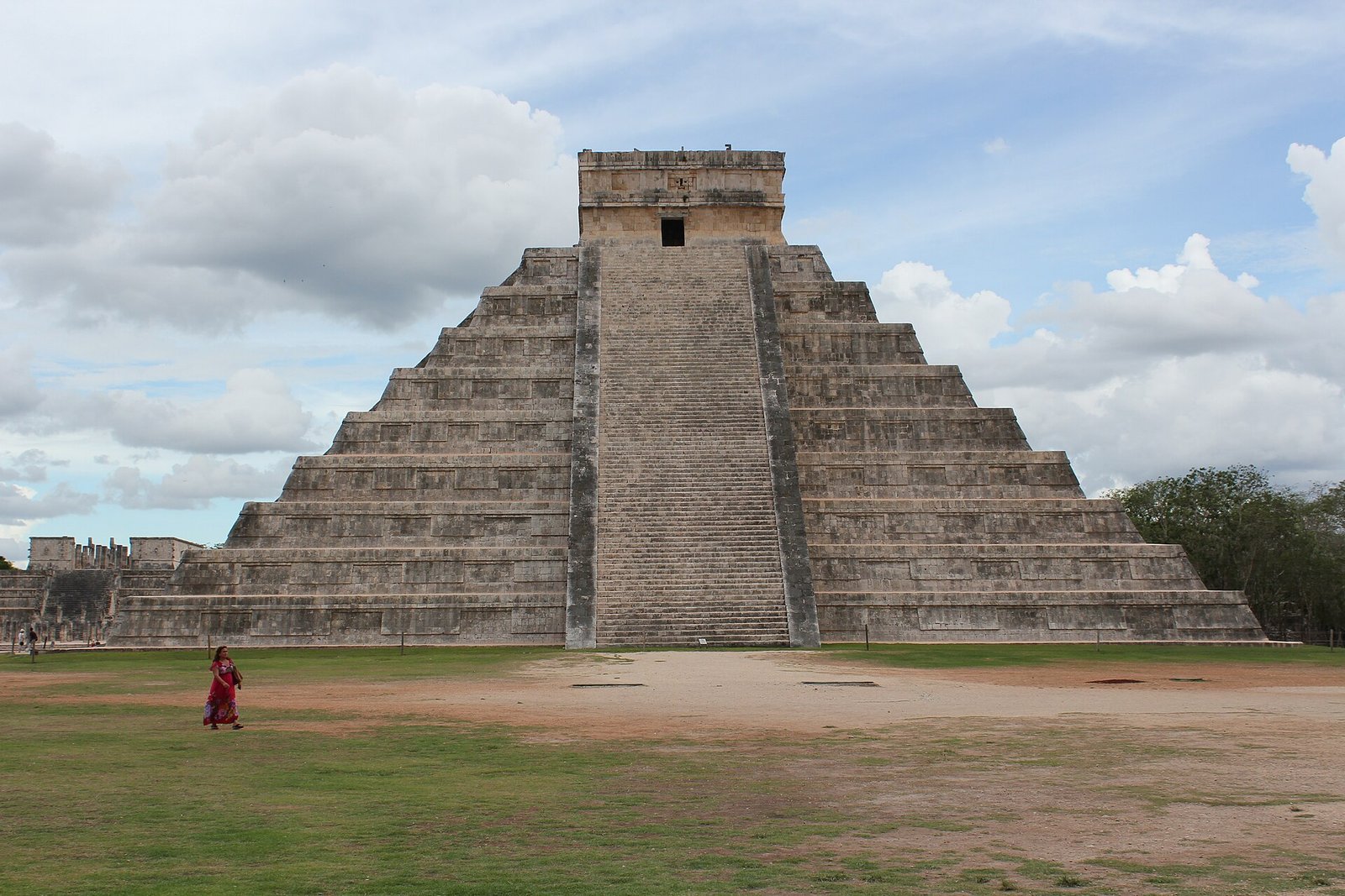 El Castillo, the Temple of Kukulcan step pyramid at the Chichen Itza archaeological site in Yucatan, Mexico