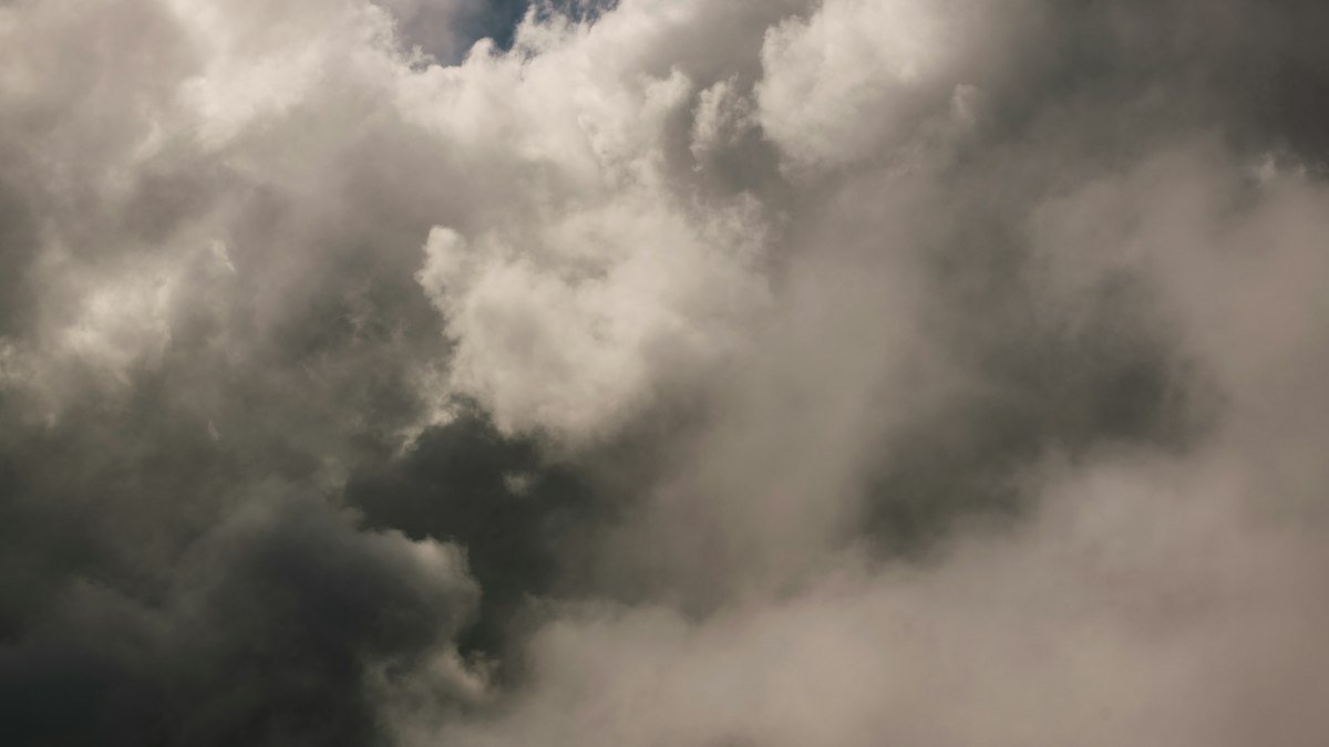 Heavy grey clouds over Cancún on a winter day